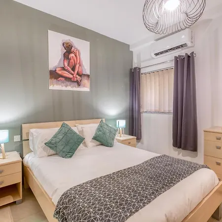 Wonderful, Designer 2br With Large Sofa & Tv By 360 Estates * Saint Julian's