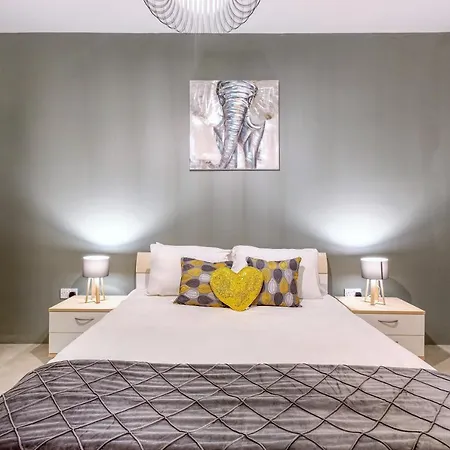 Wonderful, Designer 2br With Large Sofa & Tv By 360 Estates Saint Julian's