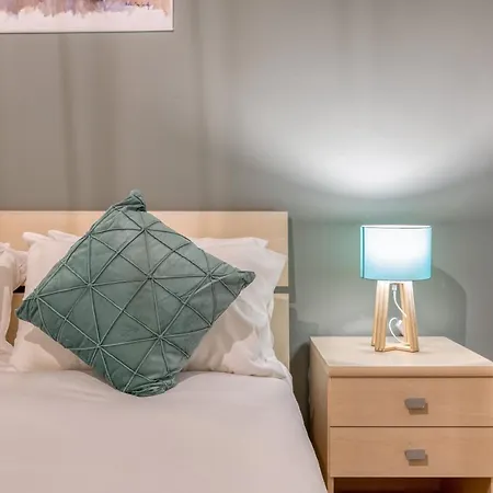 Wonderful, Designer 2br With Large Sofa & Tv By 360 Estates Apartament St. Julian's