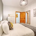 Wonderful, Designer 2br With Large Sofa & Tv By 360 Estates